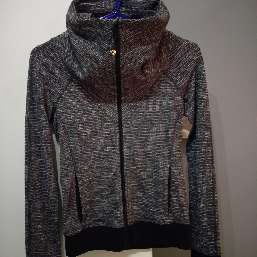 NWOT Rare Lululemon "Be Present" Jacket Coco Pique - Picture 2 of 4